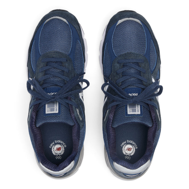 Unisex Made in USA 990 V4