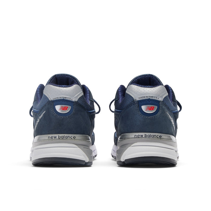 Unisex Made in USA 990 V4