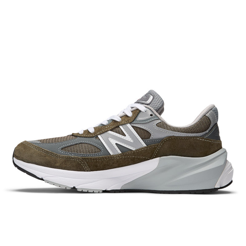 Unisex Made in USA 990 V6