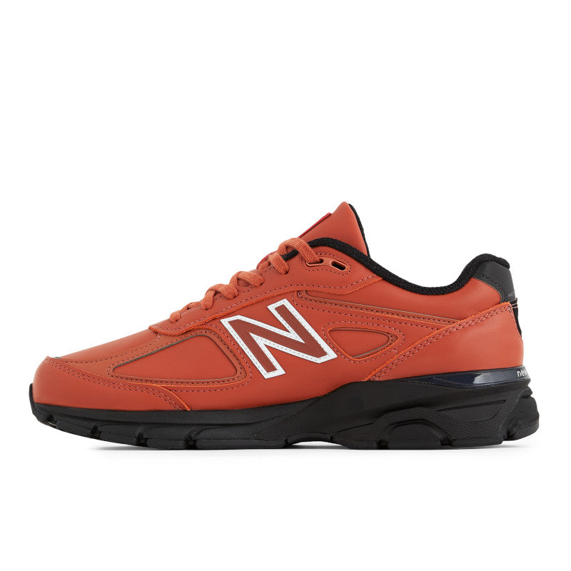 Unisex Made in USA 990 V4