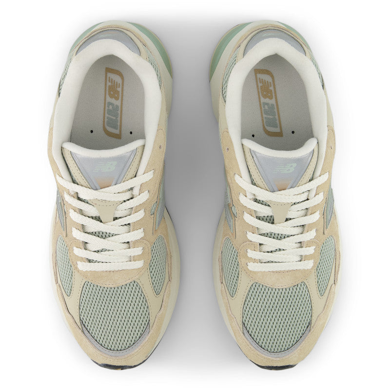 Unisex 2010