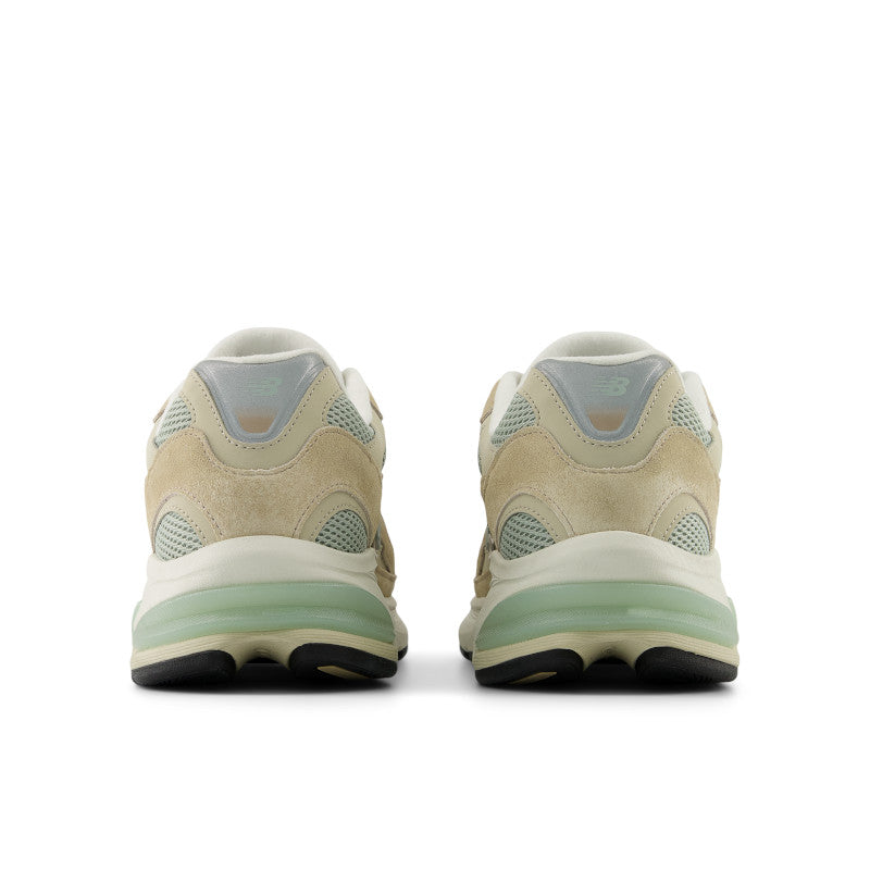 Unisex 2010
