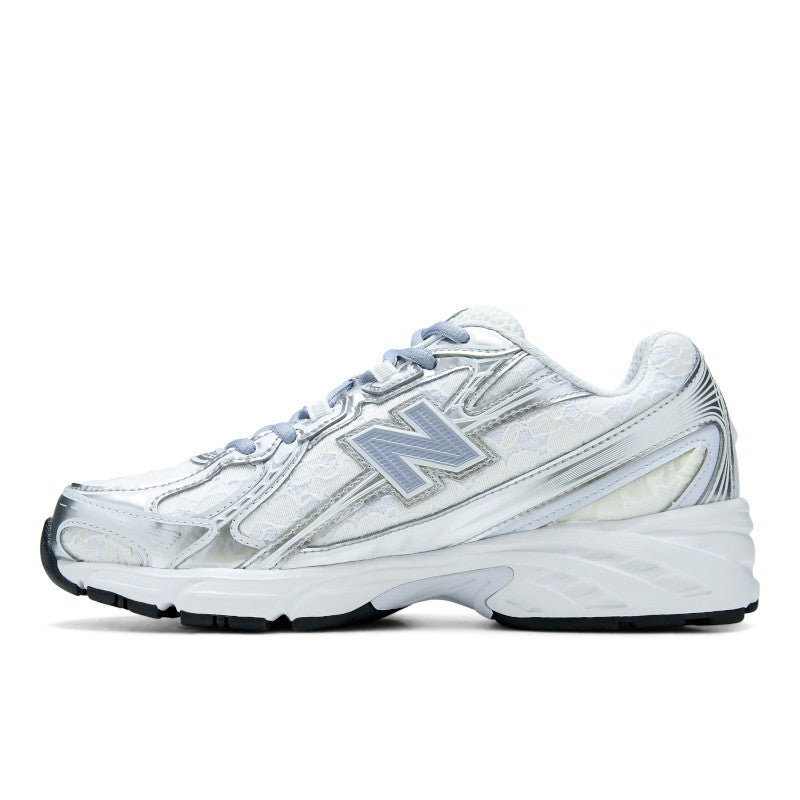Unisex 740