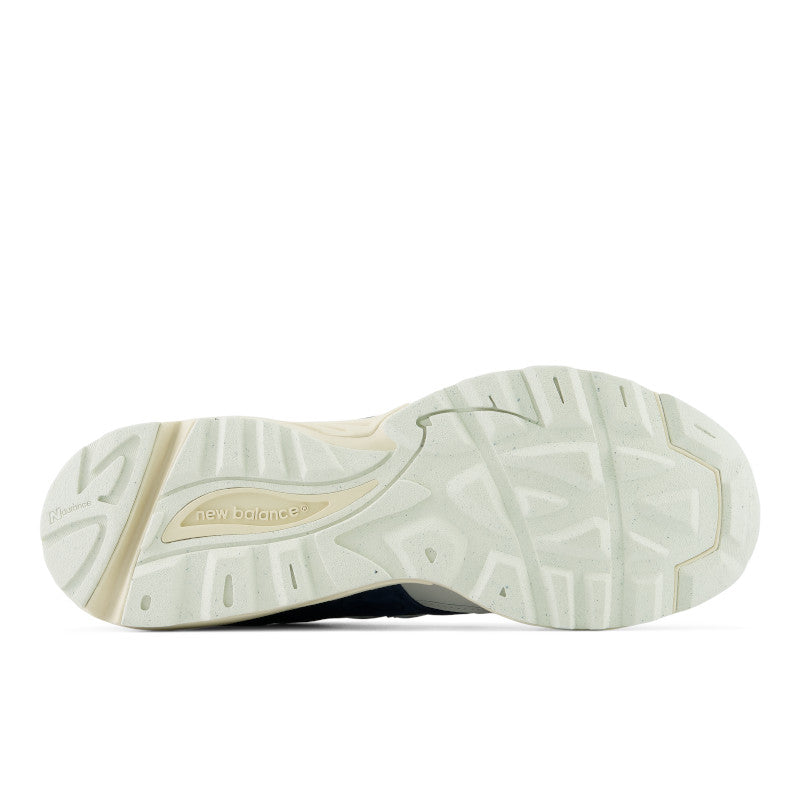 Unisex 880R