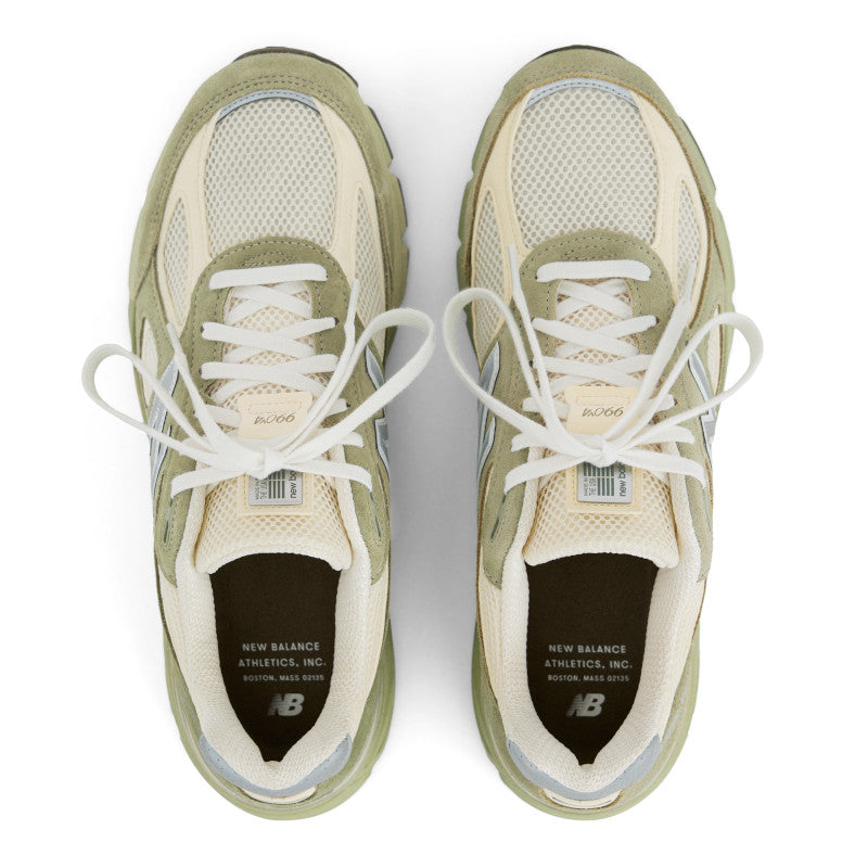 Unisex Made In USA 990 V4