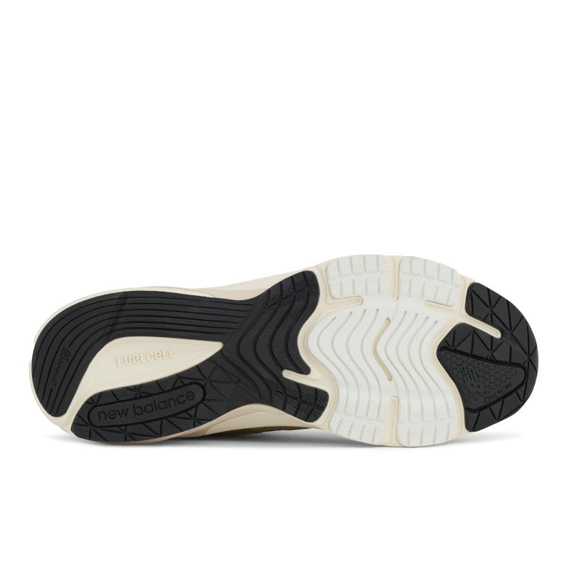 Unisex Made in USA 990 V6